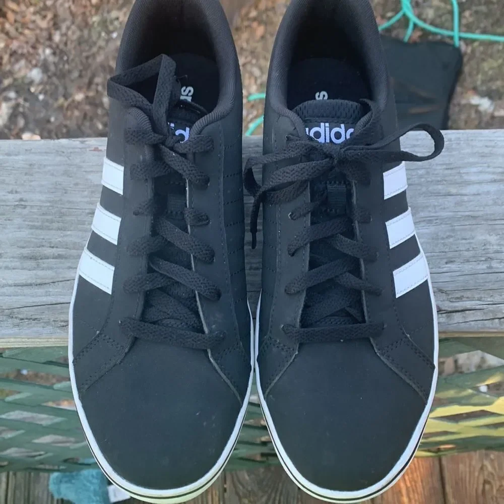 Adidas VS Pace 2.0 Sneakers Sz 8.5 Black/White